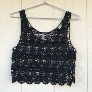Skull crop top